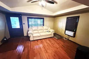 318 Wilmont St, Lake City, SC 29560 - Photo 5