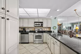 10200 Beach Club Dr, Myrtle Beach, SC 29572 - Photo 17