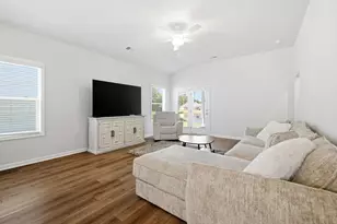 427 McGarry Dr, Myrtle Beach, SC 29588 - Photo 9