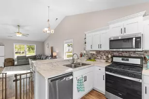 4109 Rockwood Dr, Conway, SC 29526 - Photo 9