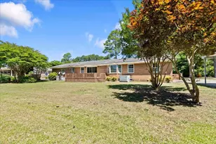 308 Cleveland St, Mullins, SC 29574 - Photo 9