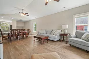 912 Hillside Dr, North Myrtle Beach, SC 29582 - Photo 5