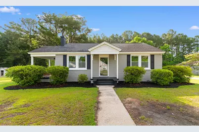 305 S Magnolia Ave., Andrews, SC 29510 - Photo 1
