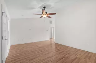 1301 Lochwood Ln, Conway, SC 29526 - Photo 5