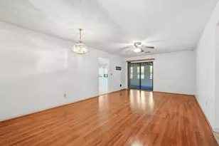 129 Hickory Dr, Conway, SC 29526 - Photo 5