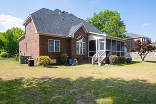 2808 Hermitage Ln, Florence, SC 29501 - Photo 5