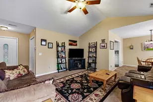 2902 Silverleaf Cir, Loris, SC 29569 - Photo 3