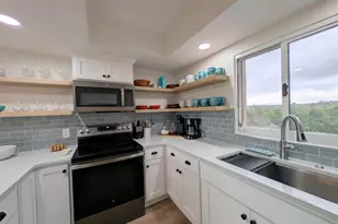 423 Parker Dr, Pawleys Island, SC 29585 - Photo 17
