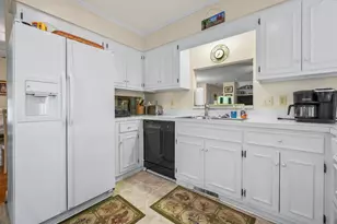 7600 Driftwood Dr, Myrtle Beach, SC 29572 - Photo 15