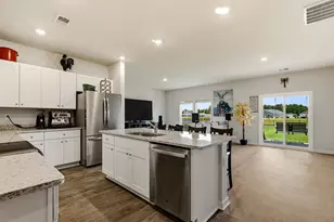 259 Warner Xing Wy, Loris, SC 29569 - Photo 3