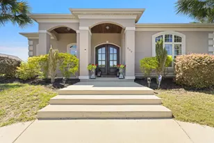 809 Bluffview Dr, Myrtle Beach, SC 29579 - Photo 1
