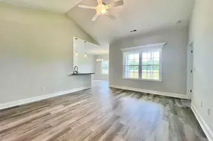190 Sunshine Rd, Loris, SC 29569 - Photo 5