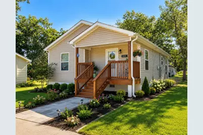 215 W James St., Mullins, SC 29574 - Photo 1