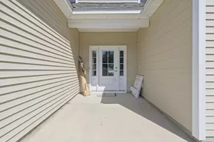 1900 Blue Bird Rd, Loris, SC 29569 - Photo 5