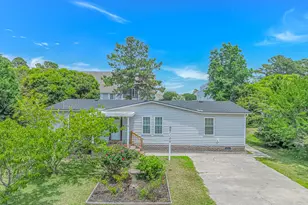 146 Queens Rd, Little River, SC 29566 - Photo 1