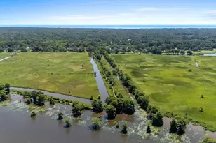 15 Cherbourg Pl, Pawleys Island, SC 29585 - Photo 77