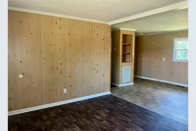 213 E Pickens St., Marion, SC 29571 - Photo 7