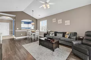 6203 Catalina Dr, North Myrtle Beach, SC 29582 - Photo 7
