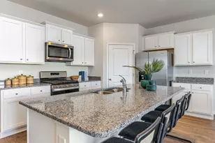 303 Glade Ct, Loris, SC 29569 - Photo 5
