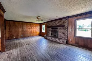 320 New Farm Rd, Hemingway, SC 29554 - Photo 9