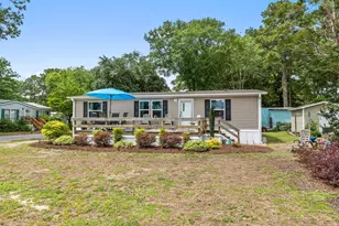 1617 Crystal Lake Dr, Myrtle Beach, SC 29575 - Photo 3