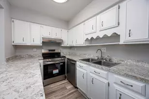 10301 N Kings Hwy, Myrtle Beach, SC 29572 - Photo 13