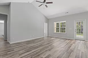 3240 Crooked Oak Dr, Conway, SC 29526 - Photo 5