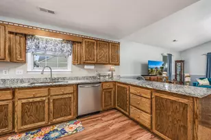1001 Chateau Dr, Conway, SC 29526 - Photo 3