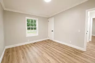 1346 Brunson Rd, Marion, SC 29571 - Photo 7