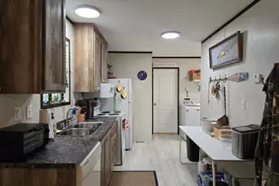 370 W Canal St, Garden City, SC 29576 - Photo 19