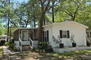 507 Clubhouse Rd, Garden City, SC 29576 - Photo 1