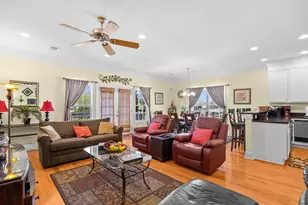 118-A Seabreeze Dr, Garden City, SC 29576 - Photo 3