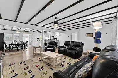 4706 Surf St., North Myrtle Beach, SC 29582 - Photo 9