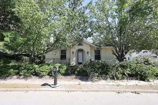 108 W Smith St, Timmonsville, SC 29161 - Photo 1