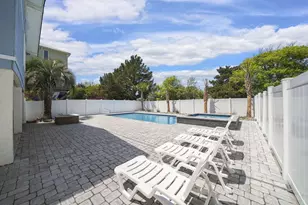 4606 Surf St, North Myrtle Beach, SC 29582 - Photo 15