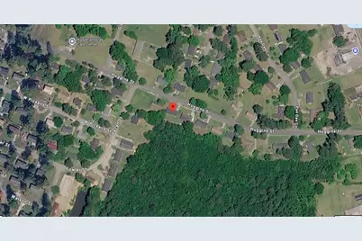 215 Huggins St, Marion, SC 29571 - Photo 5