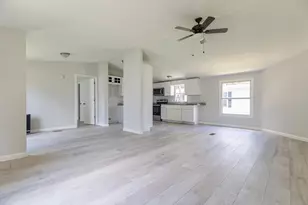 3785 Mayfield Dr, Conway, SC 29526 - Photo 5