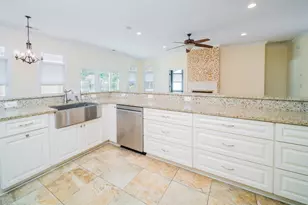 705 Fountain View Ct, Little River, SC 29566 - Photo 9