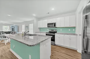 807 SW Fox St, Shallotte, NC 28470 - Photo 7