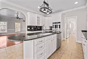 912 Wind Shore Ct, Garden City, SC 29576 - Photo 9