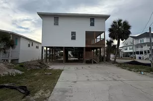 300 44th Ave N, North Myrtle Beach, SC 29582 - Photo 1