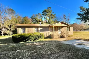 103 Bulldog Ln, Lake City, SC 29560 - Photo 1