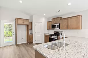 1050 Dogwood St, Aynor, SC 29511 - Photo 7