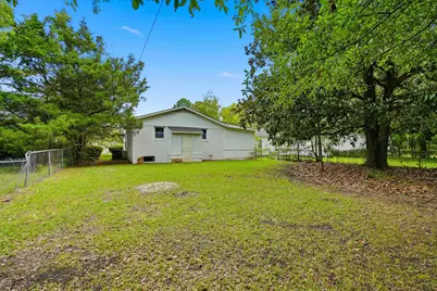200 E Pickens St., Marion, SC 29571 - Photo 25