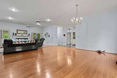4044 Willow Creek Rd, Florence, SC 29505 - Photo 5