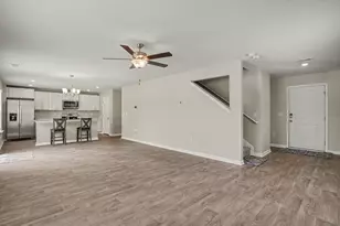 312 Spruce Pne Wy, Conway, SC 29526 - Photo 3