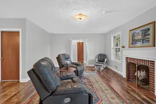 300 E Lloyd St, Mullins, SC 29574 - Photo 27