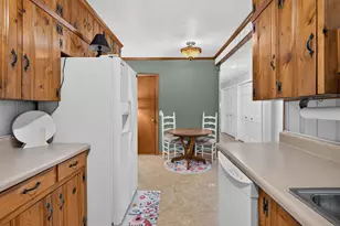 300 E Lloyd St, Mullins, SC 29574 - Photo 33