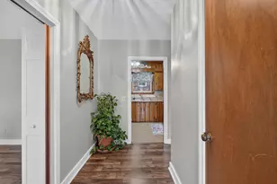 300 E Lloyd St, Mullins, SC 29574 - Photo 11