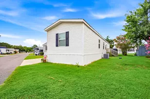 1521 Tanglewood Ave, North Myrtle Beach, SC 29582 - Photo 19